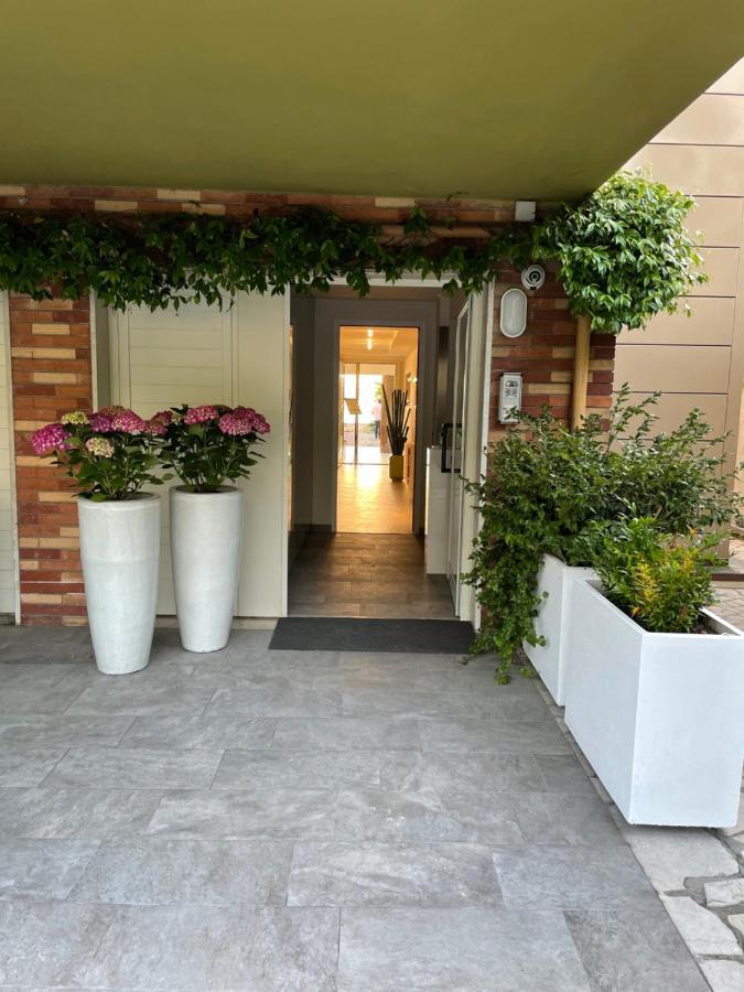 Le Petit Du Lac Sirmione Exterior photo