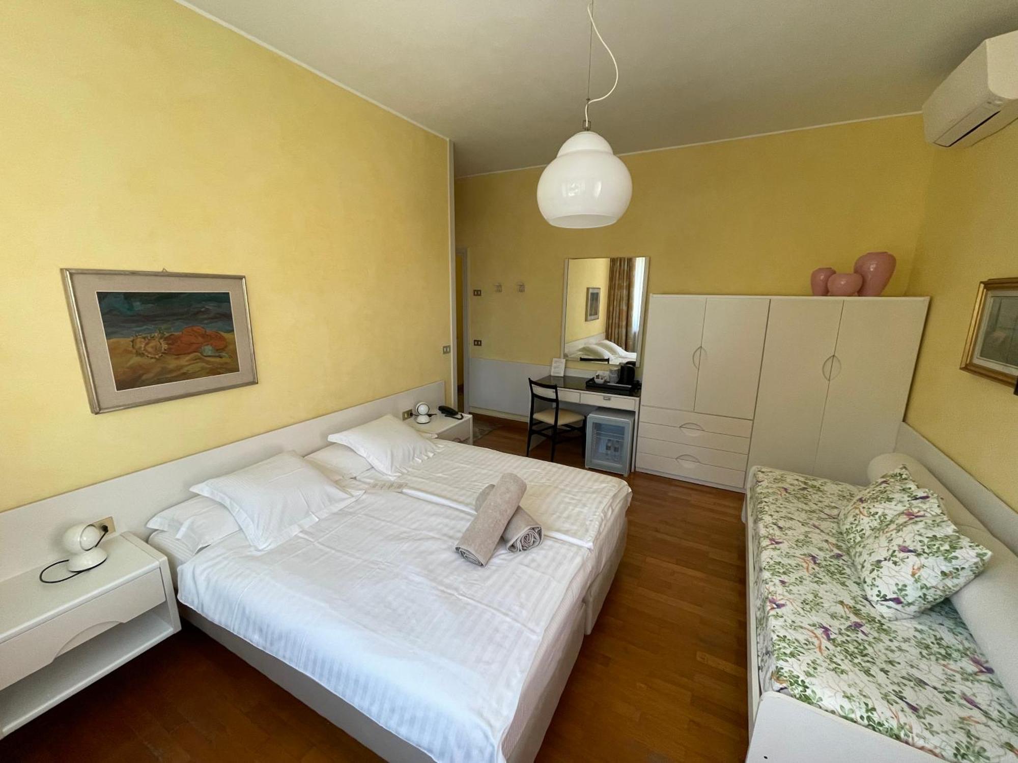 Le Petit Du Lac Sirmione Room photo