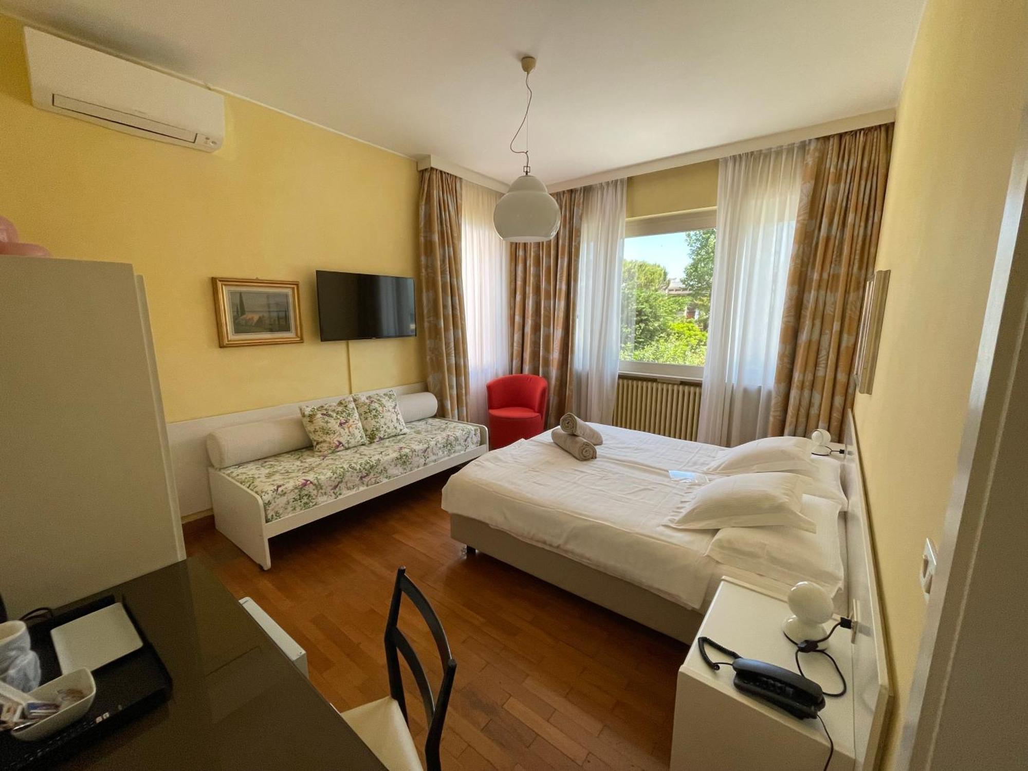 Le Petit Du Lac Sirmione Room photo