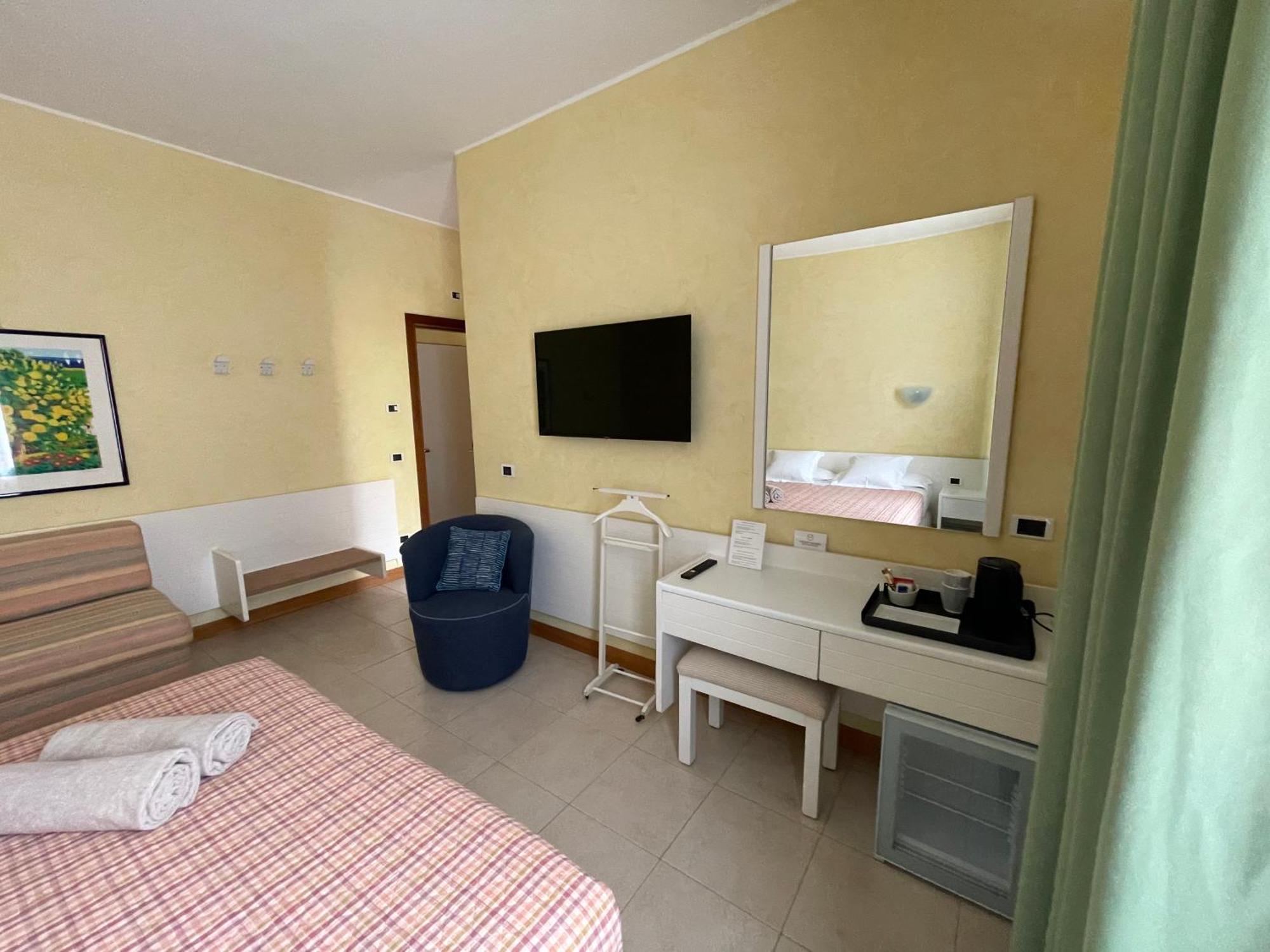 Le Petit Du Lac Sirmione Room photo